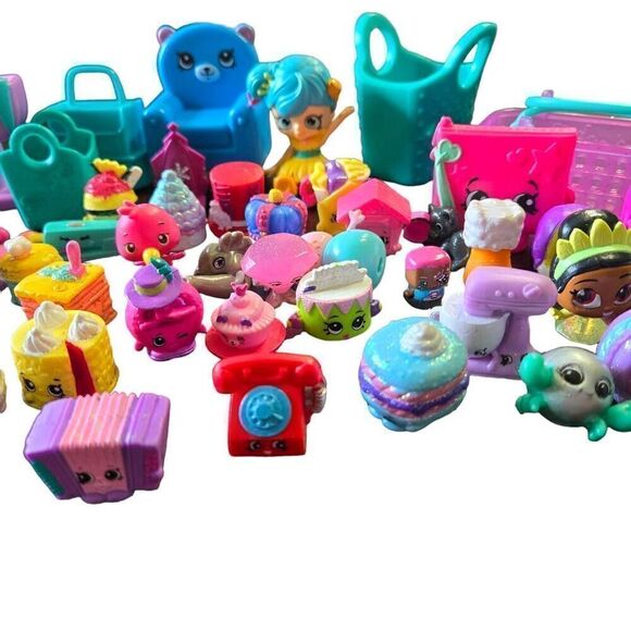 Shopkins Mixed Lot Food Fair Crystal Shoppies 64 peices Random - Picture 6 of 9